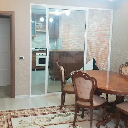 Apartment Lux Large 3 + 2 Baths